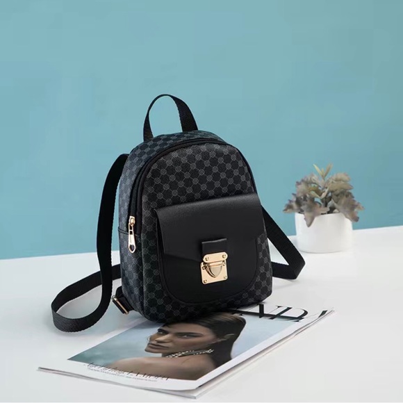 Handbags - 💚2 for $15💚 Mini Backpack